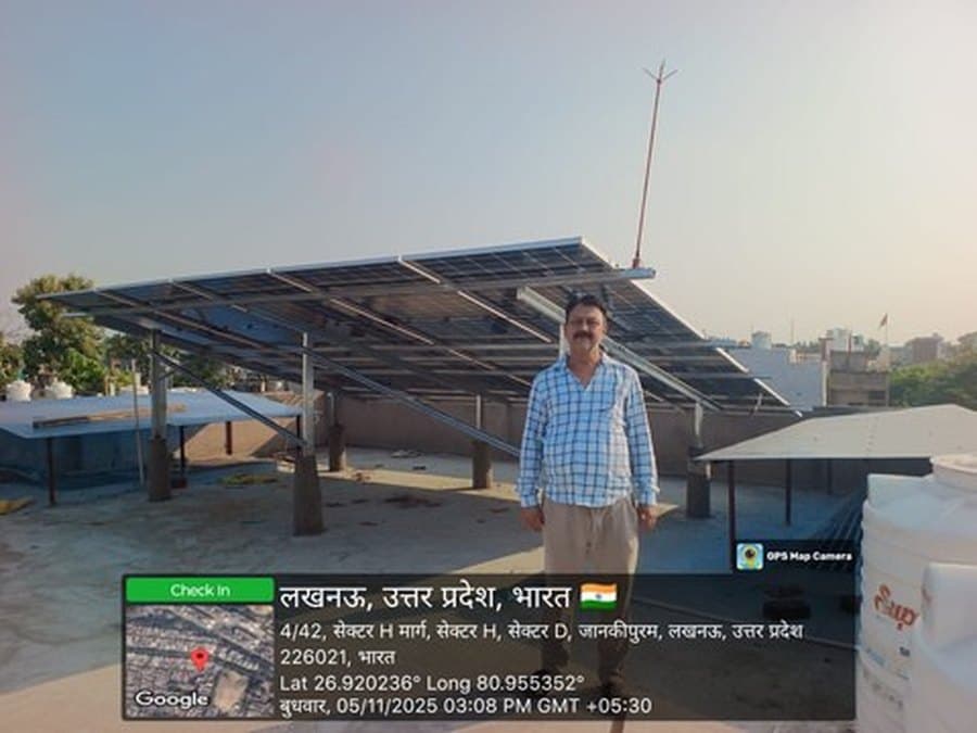 Elevated-structure solar installation at Lucknow